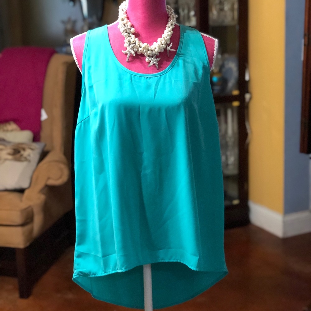 Pleione NWT Hi-lo Gorgeous Tank sz L